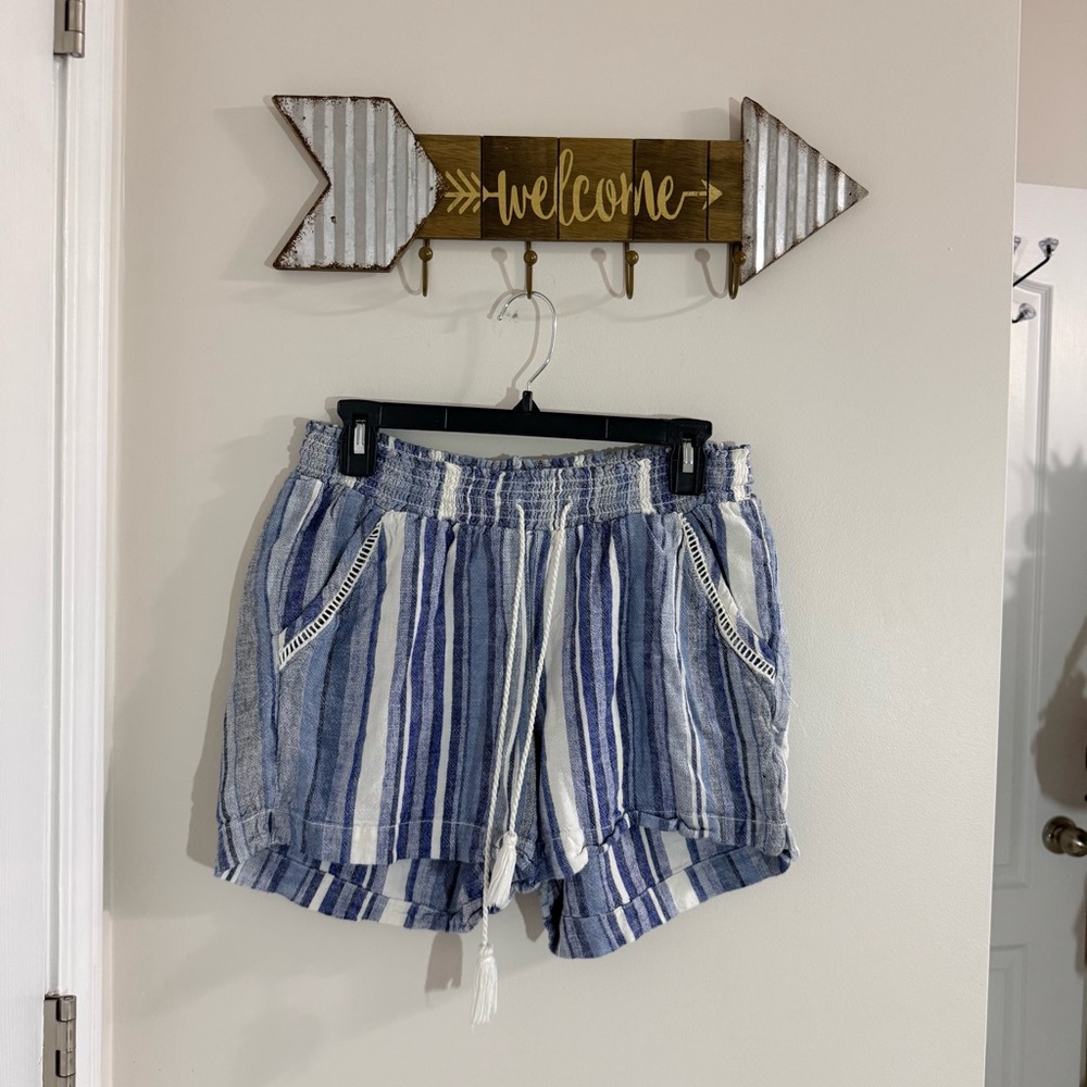 Briggs High-Waist Blue & White Striped Relaxed Linen Blend Shorts Medium